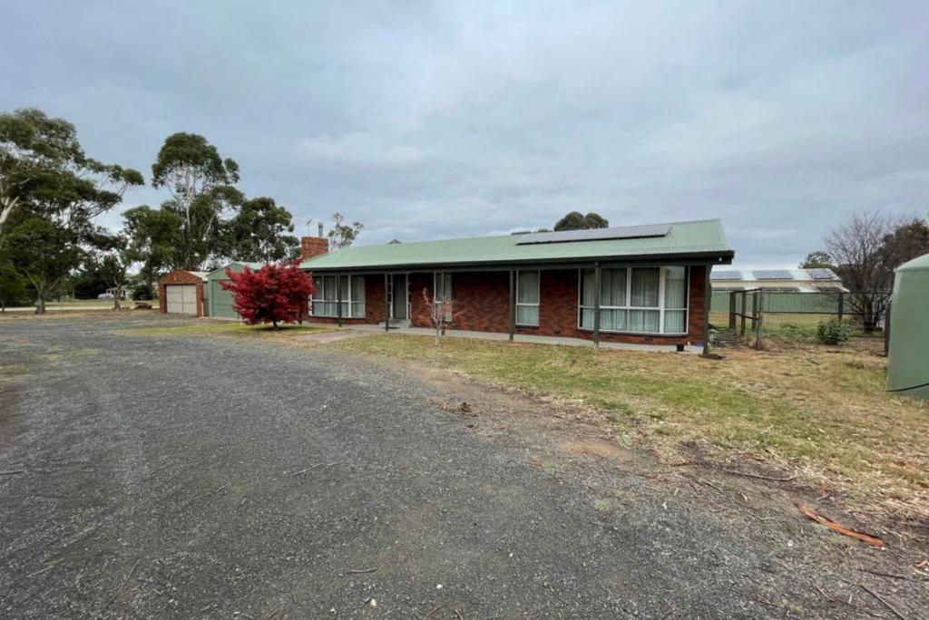 24 Amess Rd, Riddells Creek, VIC 3431