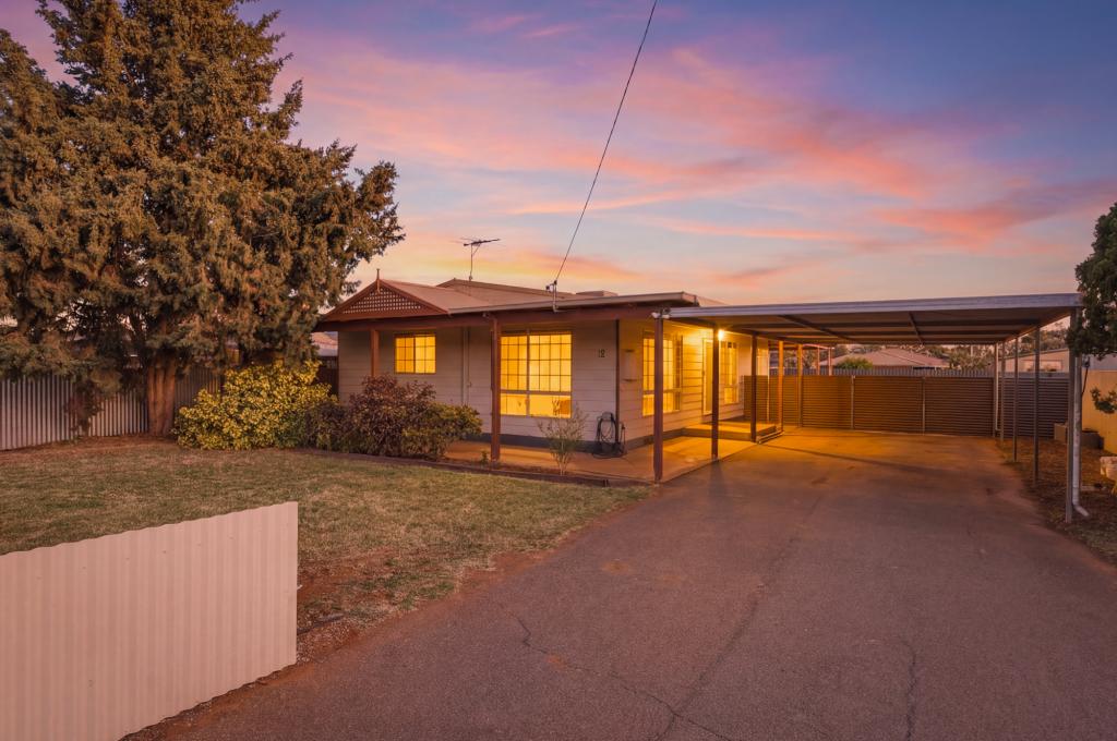 12 STARLIGHT PL, SOUTH KALGOORLIE, WA 6430