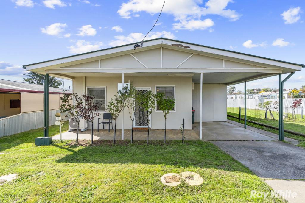 4 George St, Junee, NSW 2663