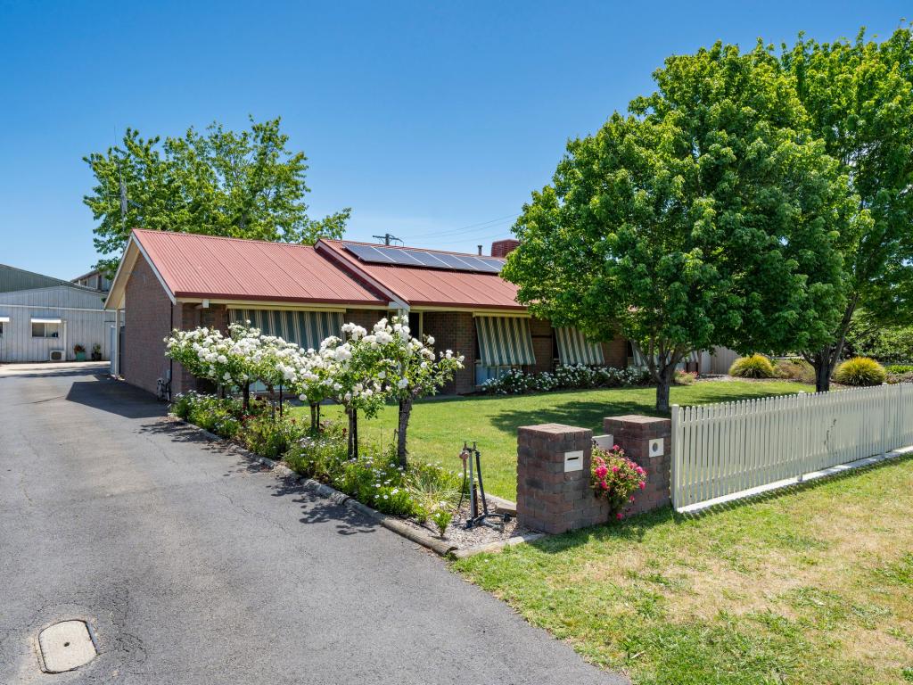 98 Samaria Rd, Benalla, VIC 3672