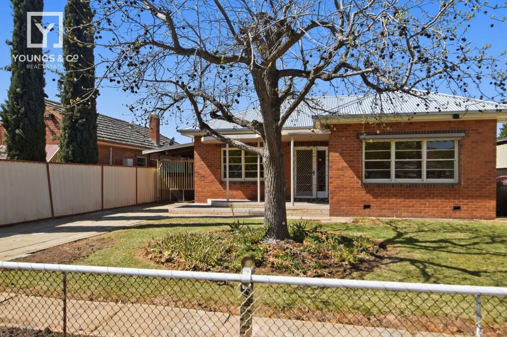3 TOOLAMBA RD, MOOROOPNA, VIC 3629