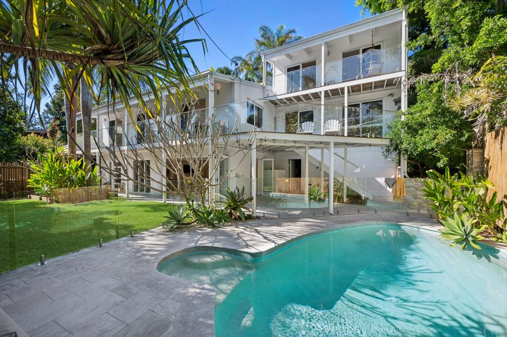 9 Swan Ave, Sunshine Beach, QLD 4567