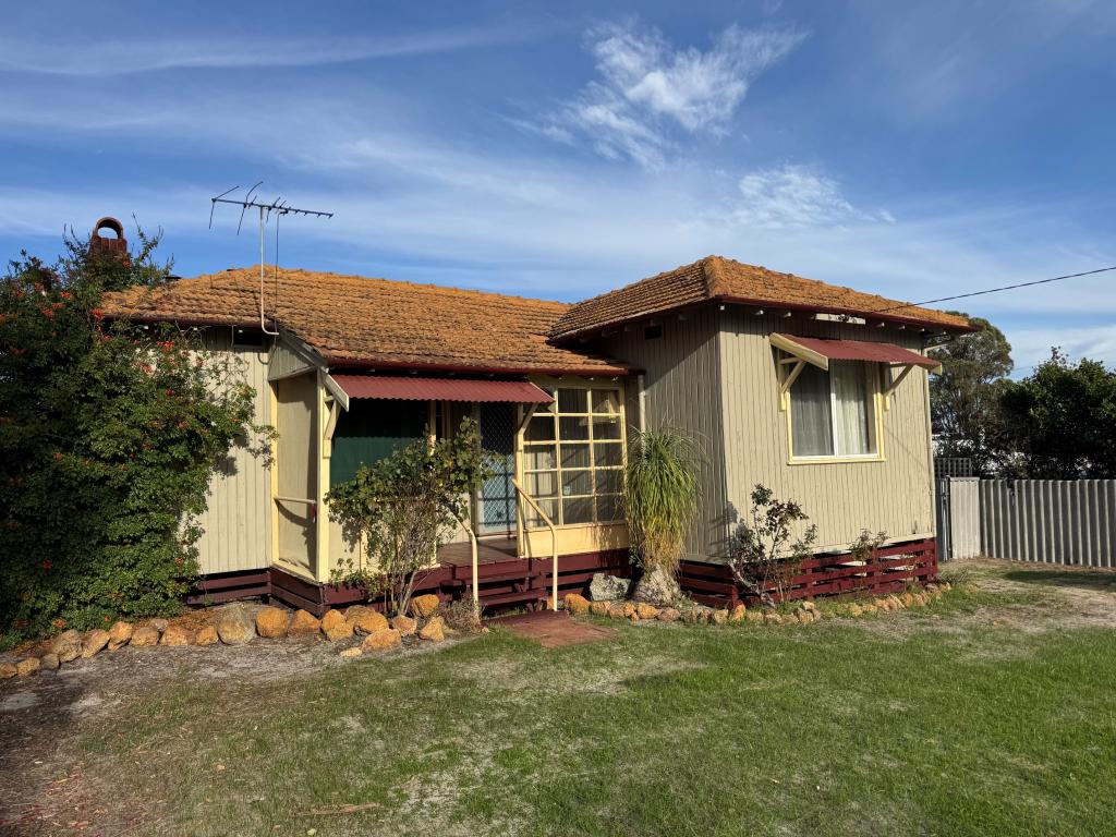 2 Benwell Pl, Collie, WA 6225