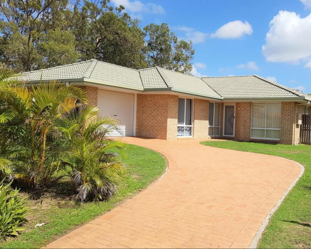 10 CLEO CT, TORQUAY, QLD 4655