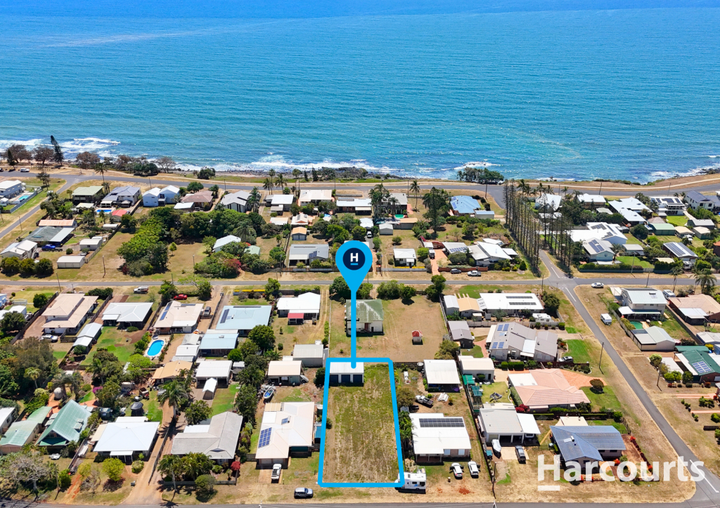 32 Shelley St, Burnett Heads, QLD 4670