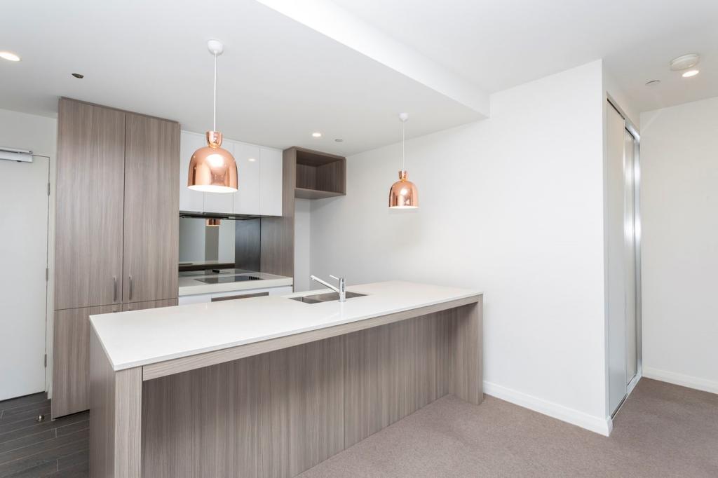 504/6 Baumea Way, Innaloo, WA 6018