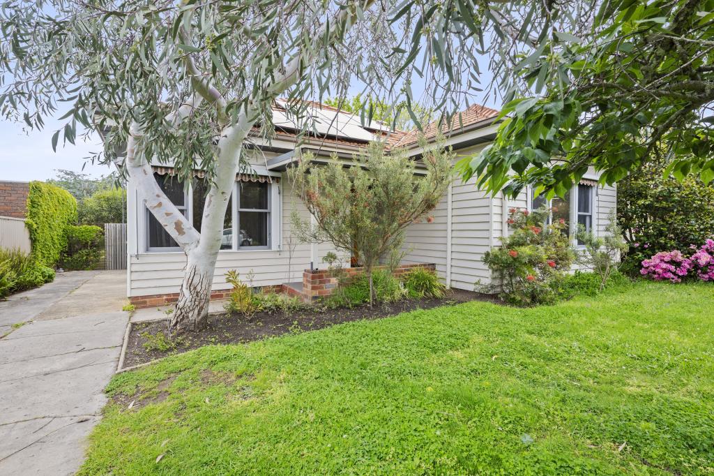 31 Salisbury Ave, Newington, VIC 3350
