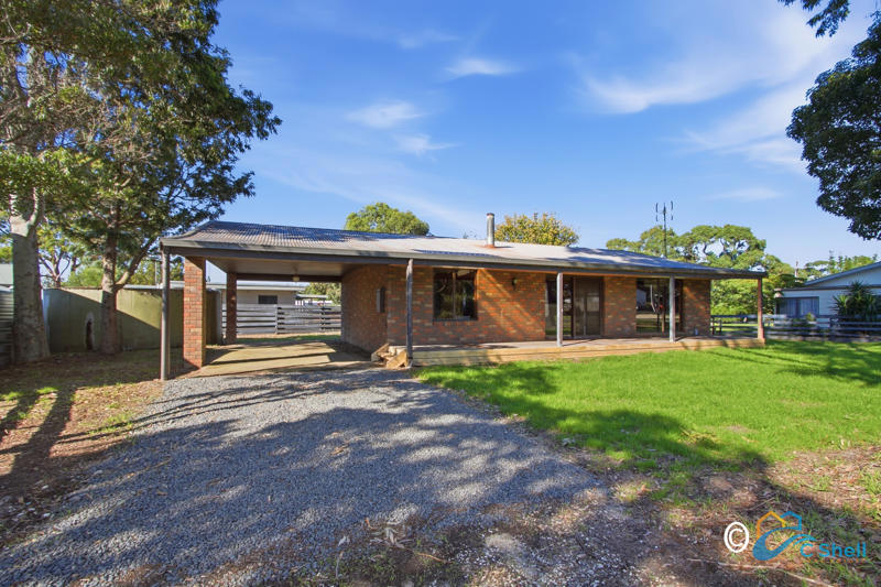 6 CALDWELL ST, LOCH SPORT, VIC 3851