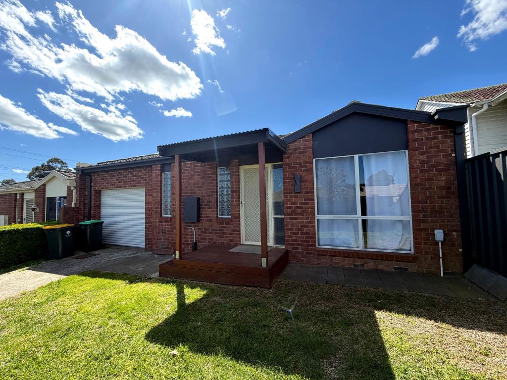 1b Owen St, Leongatha, VIC 3953