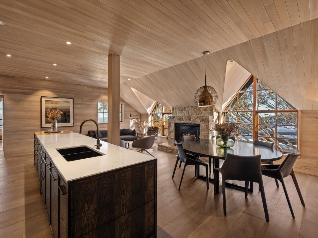 Penthouse 4/1 Breathtaker Rd, Mount Buller, VIC 3723