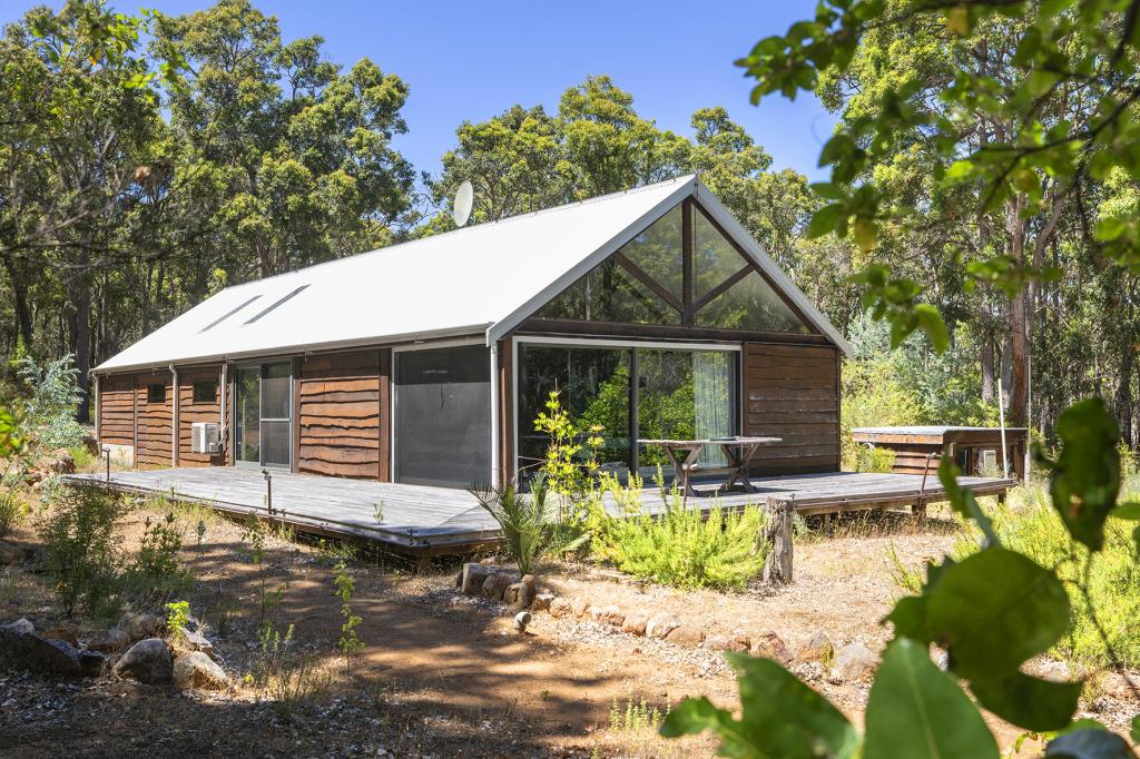 13 Walker Pl, Margaret River, WA 6285