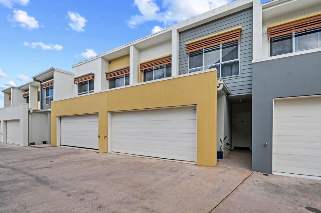 7016/3400 Panorama Dr, Carrara, QLD 4211