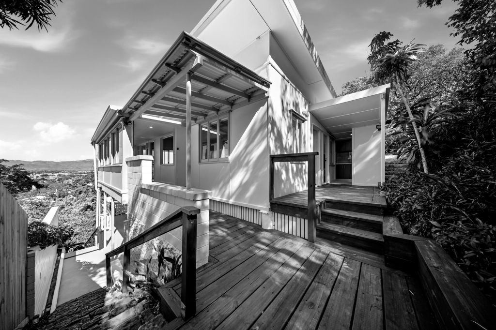 61 Francis St, West End, QLD 4810