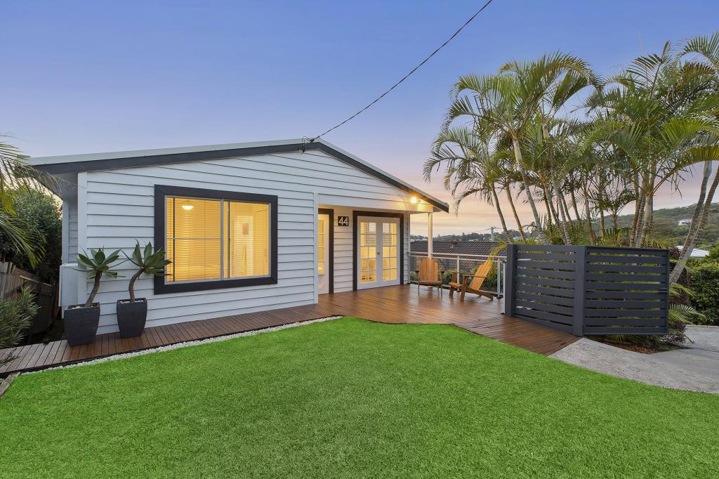 44 Forresters Beach Rd, Forresters Beach, NSW 2260