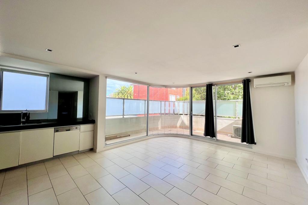 10/30-32 Docker St, Elwood, VIC 3184