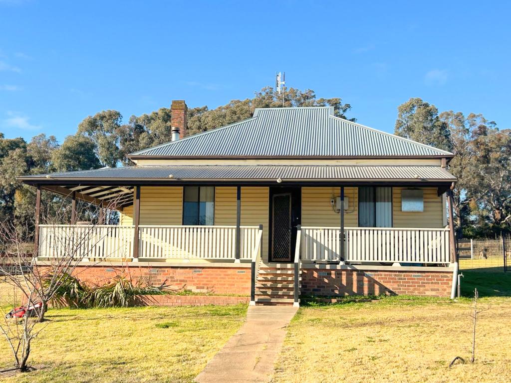 72 Lachlan St, Young, NSW 2594