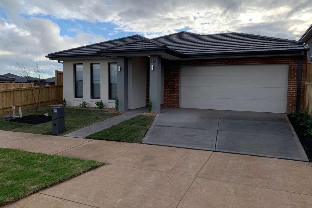 15 Hercules Dr, Truganina, VIC 3029