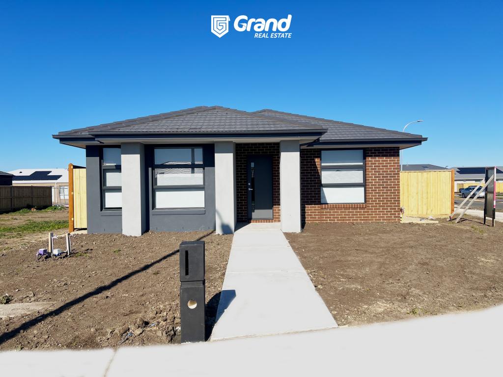 119 Burnbank Pde, Clyde North, VIC 3978