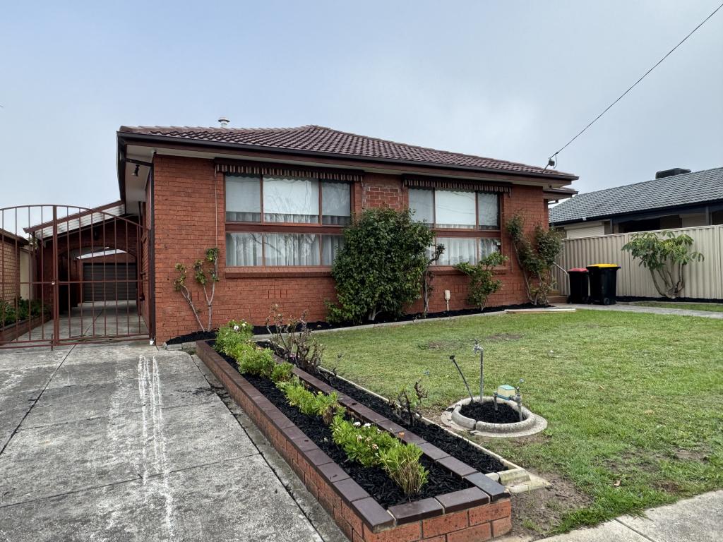 4 HOLOHAN PL, DANDENONG NORTH, VIC 3175