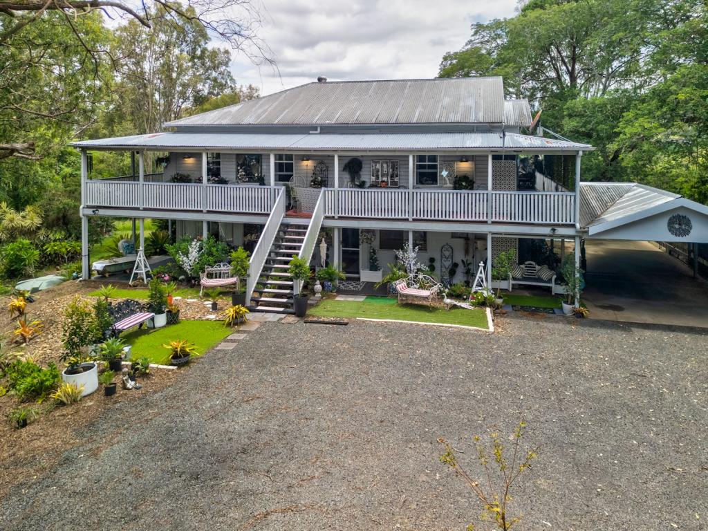 199 Lindemans Rd, Lowood, QLD 4311