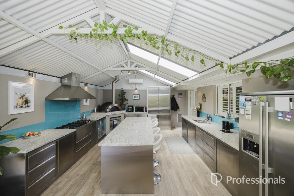 12 Blaxland Ave, Two Rocks, WA 6037