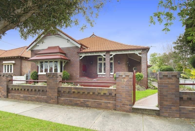 37 Isabel St, Belmore, NSW 2192