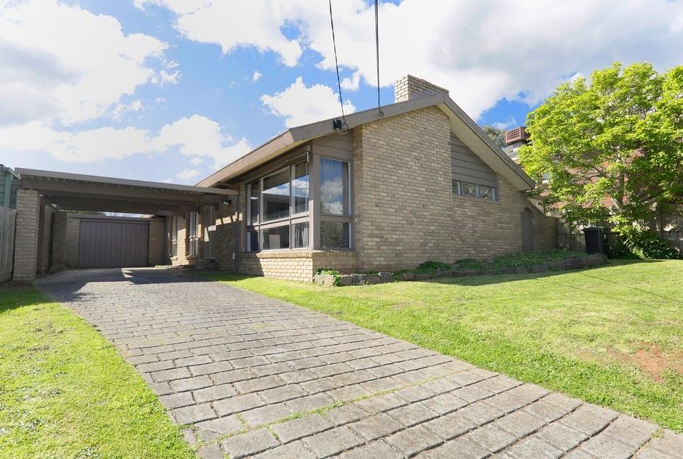 23 Earlwood Dr, Wheelers Hill, VIC 3150