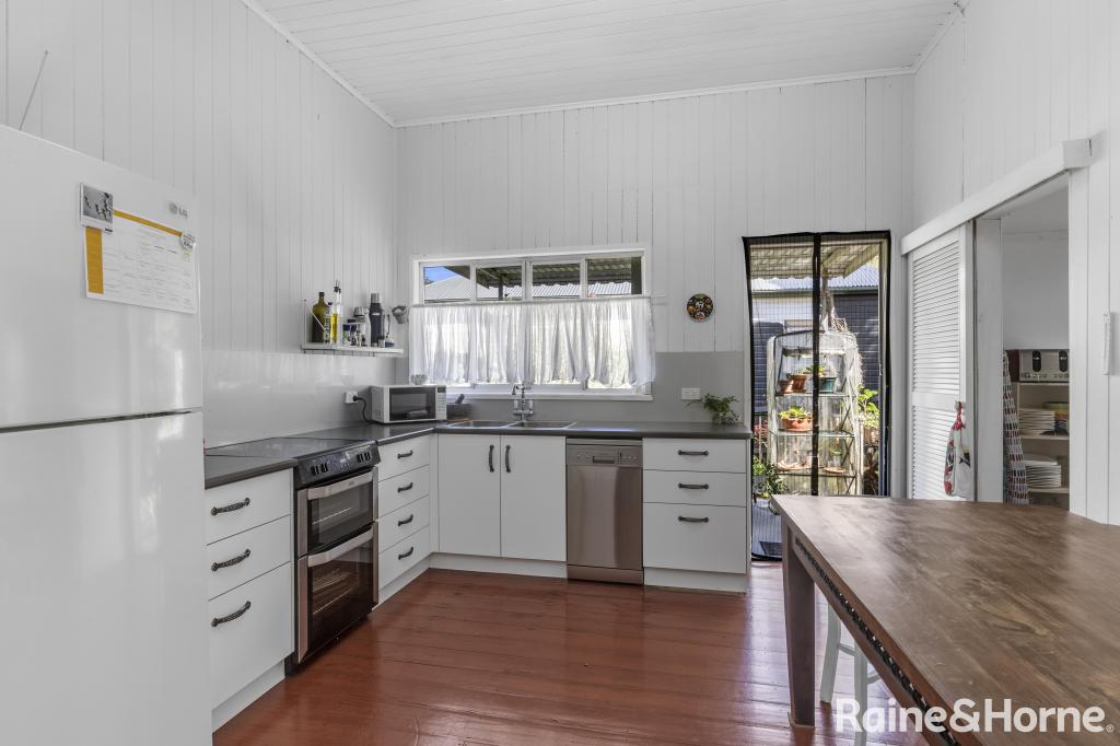 11 MYALL ST, COOROY, QLD 4563