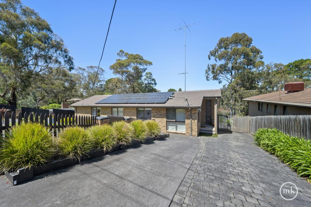 82 ARTHUR ST, ELTHAM, VIC 3095
