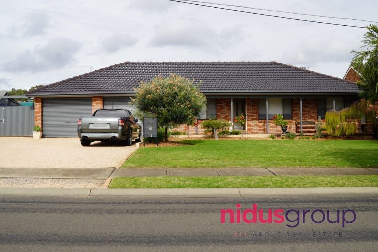 12 Myra St, Plumpton, NSW 2761