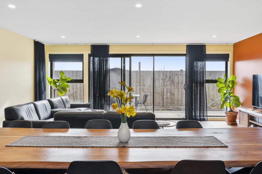 33 Kunzea Cct, Coles Bay, TAS 7215