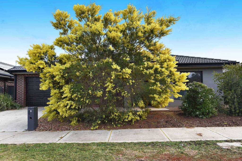 4 Rushton Ave, Strathtulloh, VIC 3338