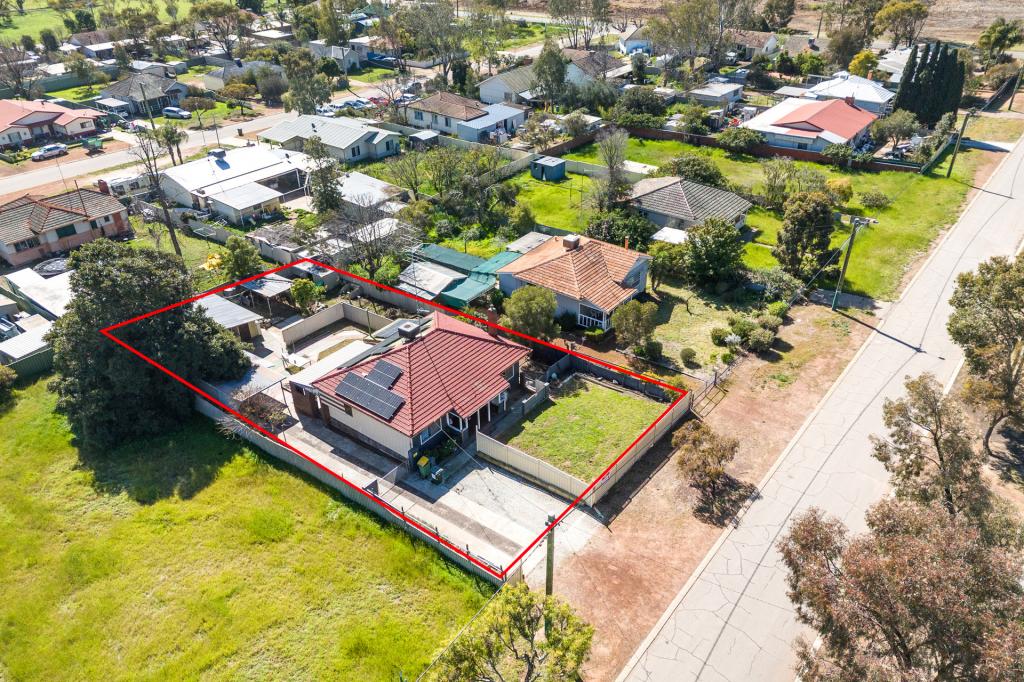 13 Walarat Rd, Northam, WA 6401