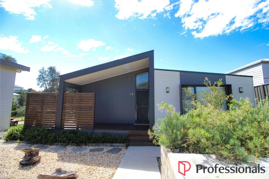 10 Marina Dr, Loch Sport, VIC 3851