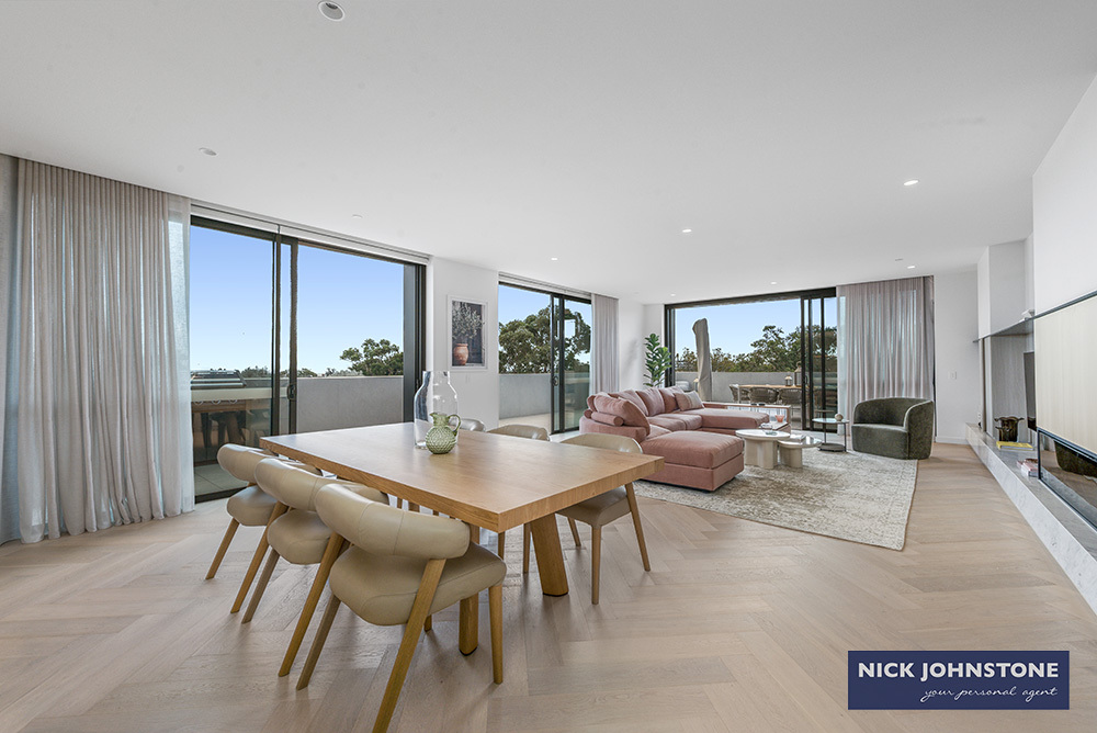 202/10 LINACRE RD, HAMPTON, VIC 3188