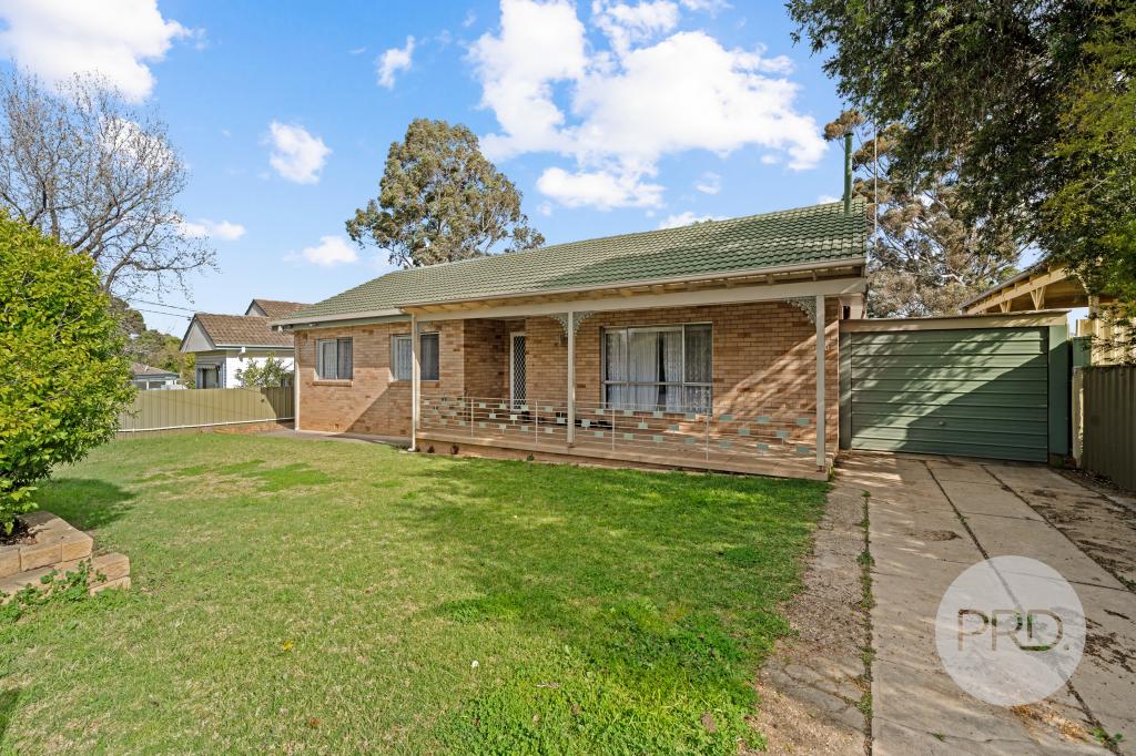 40 Stanley St, Kooringal, NSW 2650