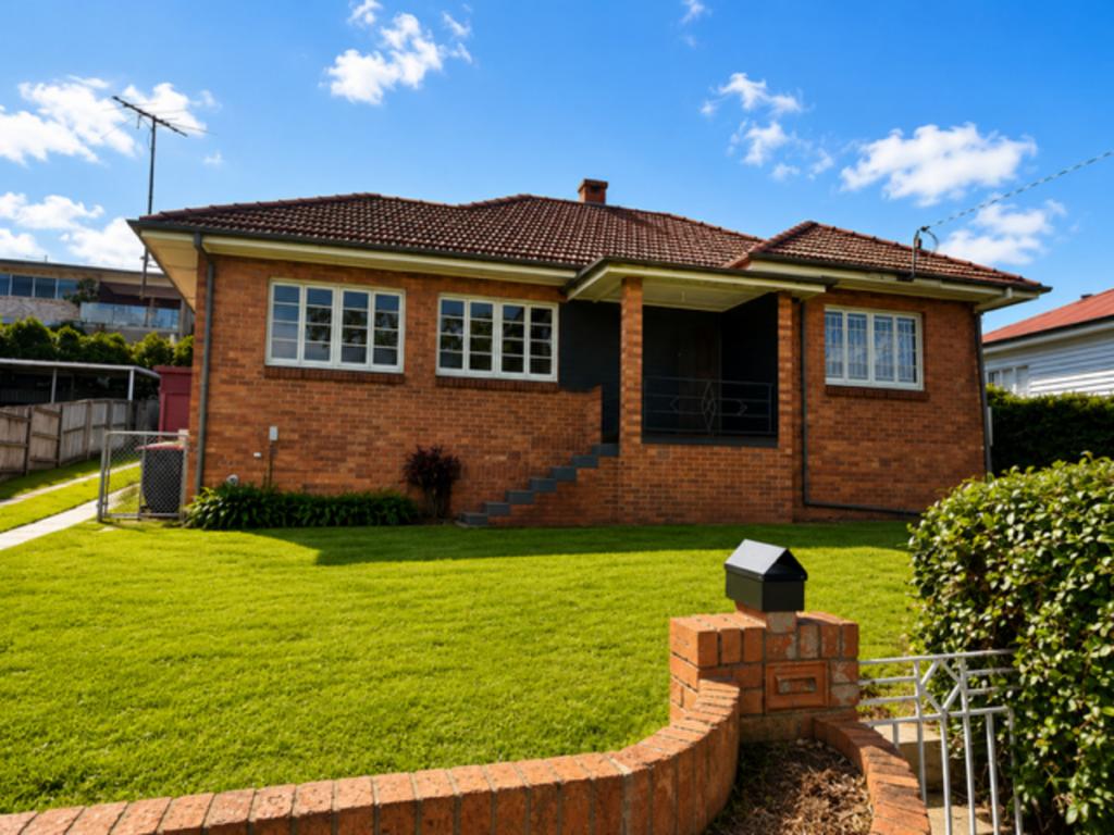 267 Rode Rd, Wavell Heights, QLD 4012