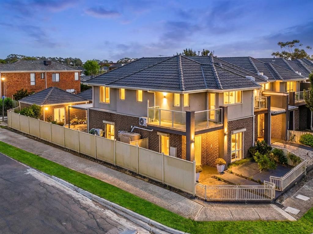 115 Cairnlea Dr, Cairnlea, VIC 3023