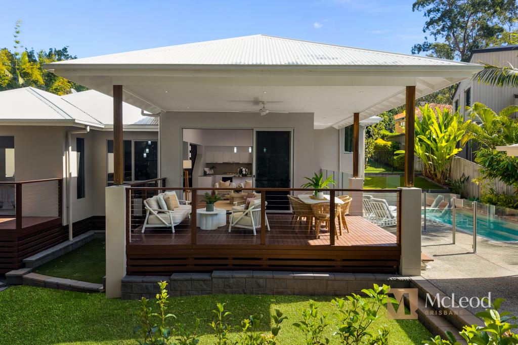 4 Carissa Pl, Chapel Hill, QLD 4069