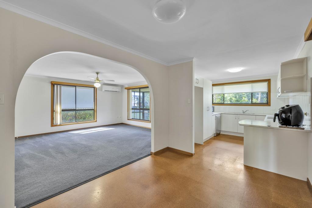 19 Raymond Ave, Bundall, QLD 4217