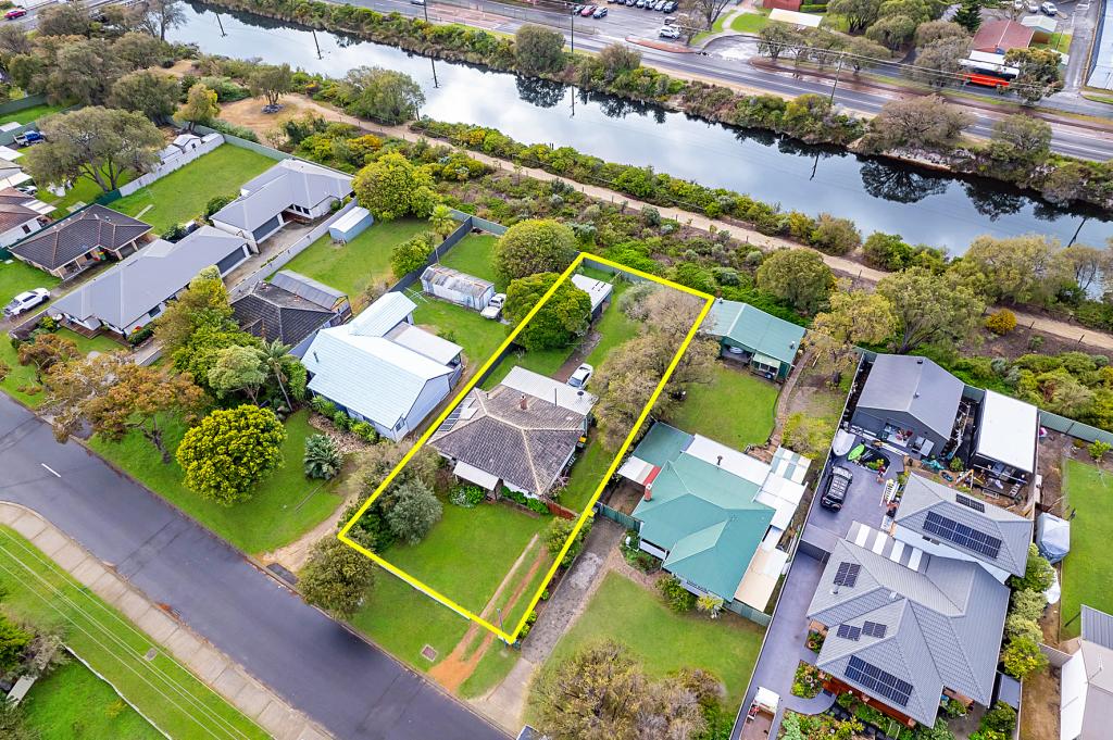 13 Carter St, West Busselton, WA 6280