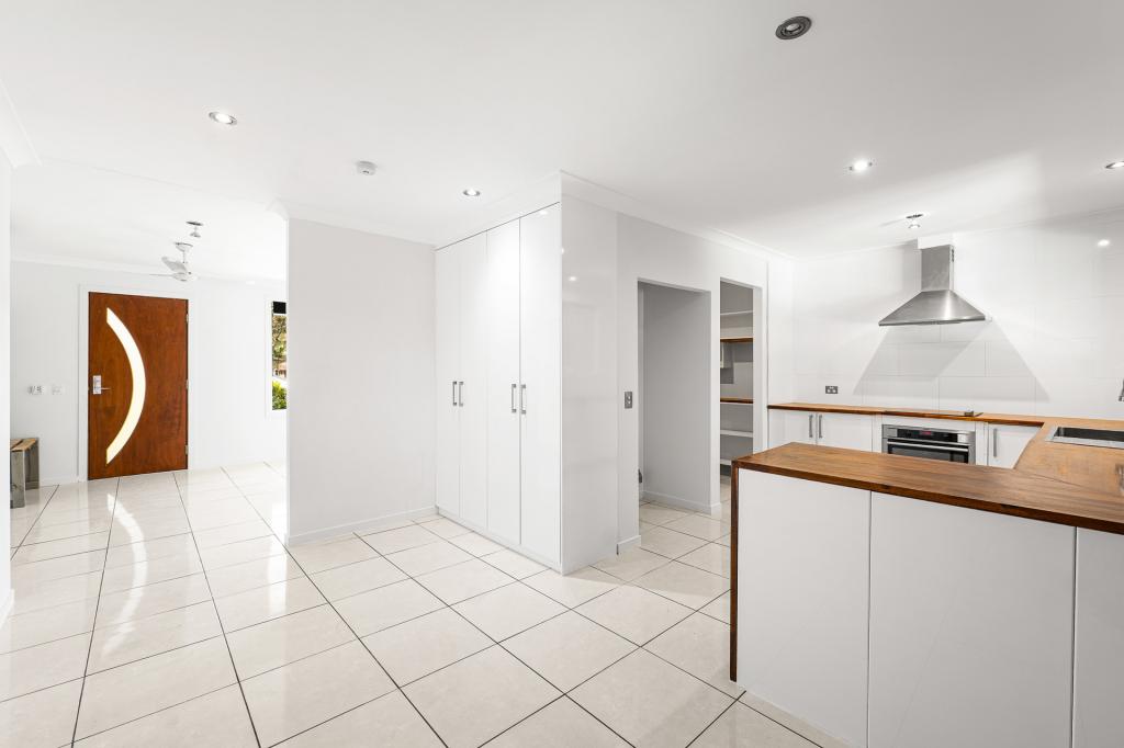 15 Mckell Ave, Watanobbi, NSW 2259