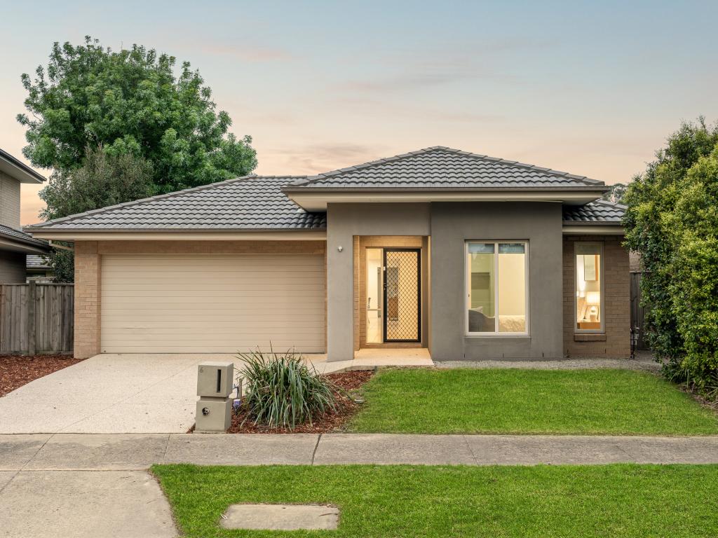 6 Normanby Ch, Sandhurst, VIC 3977
