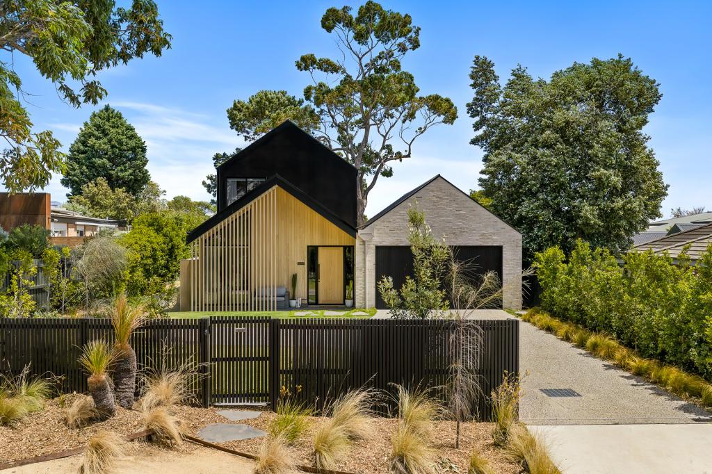 7 Ailsa St, Mount Martha, VIC 3934