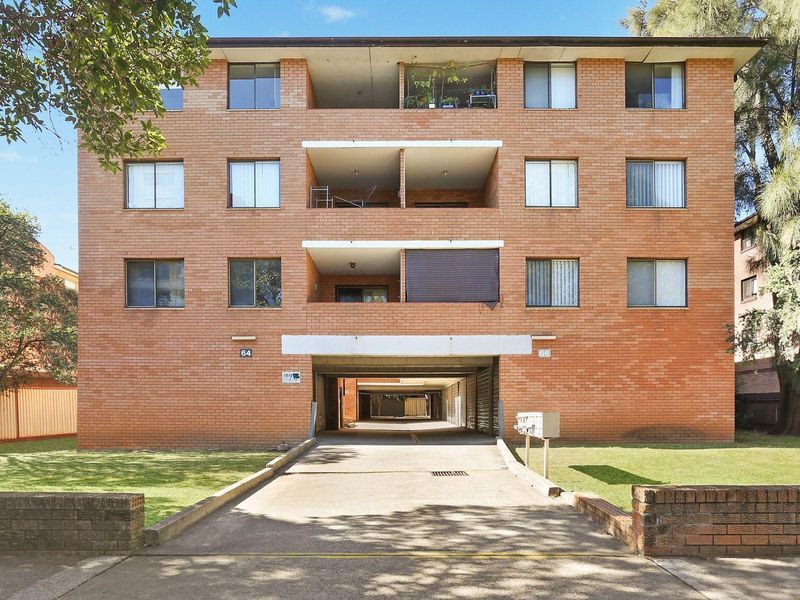 4/64 CASTLEREAGH ST, LIVERPOOL, NSW 2170