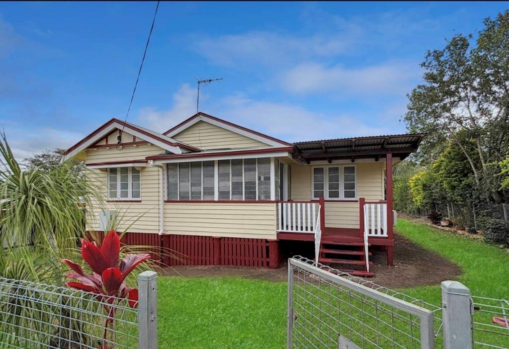 11 Belmont St, Rosewood, QLD 4340