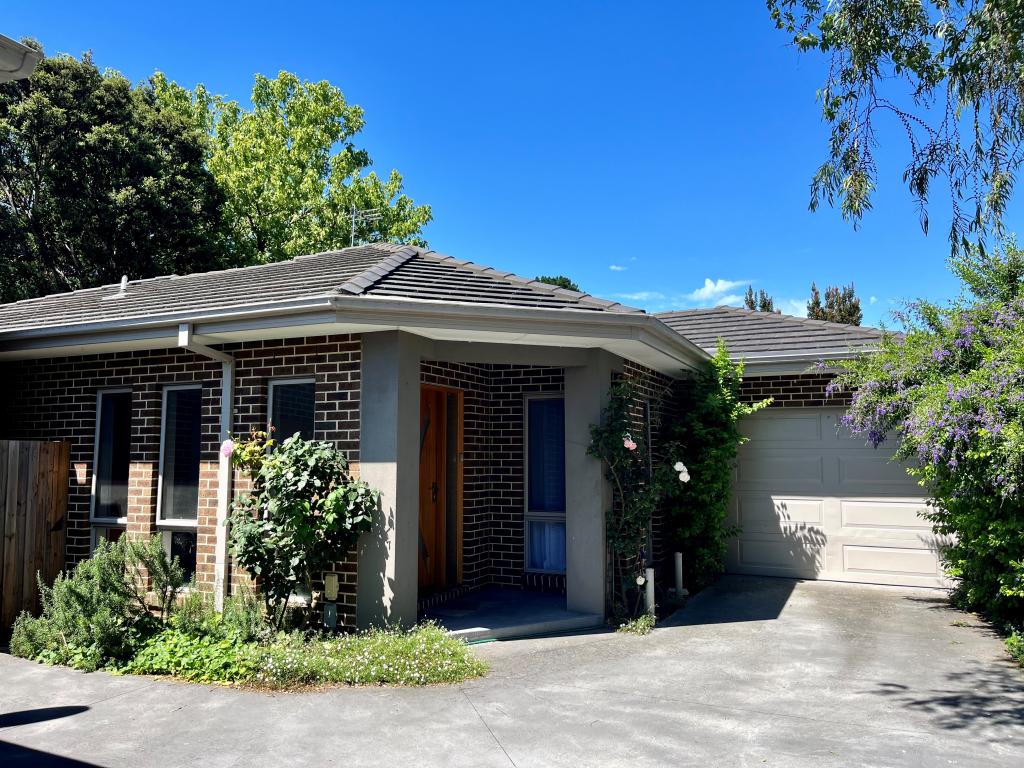 4/17 Bungalook Rd E, Bayswater North, VIC 3153