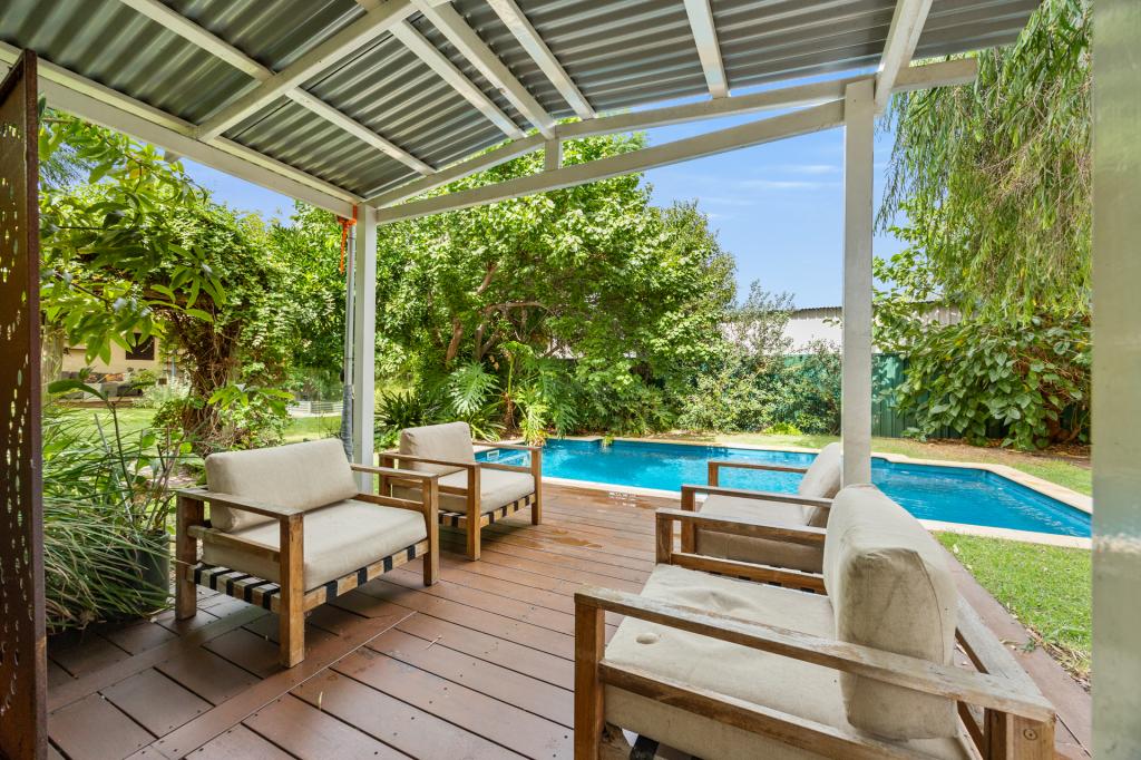14 Donaldson St, Queens Park, WA 6107