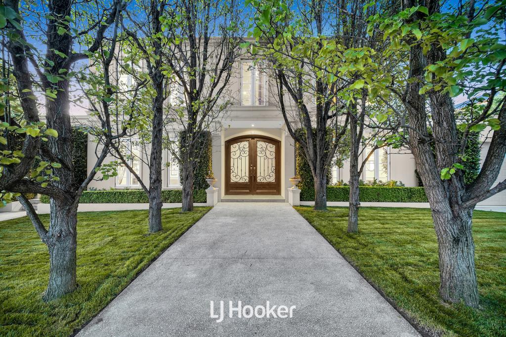 11 Yaldara Dr, Berwick, VIC 3806