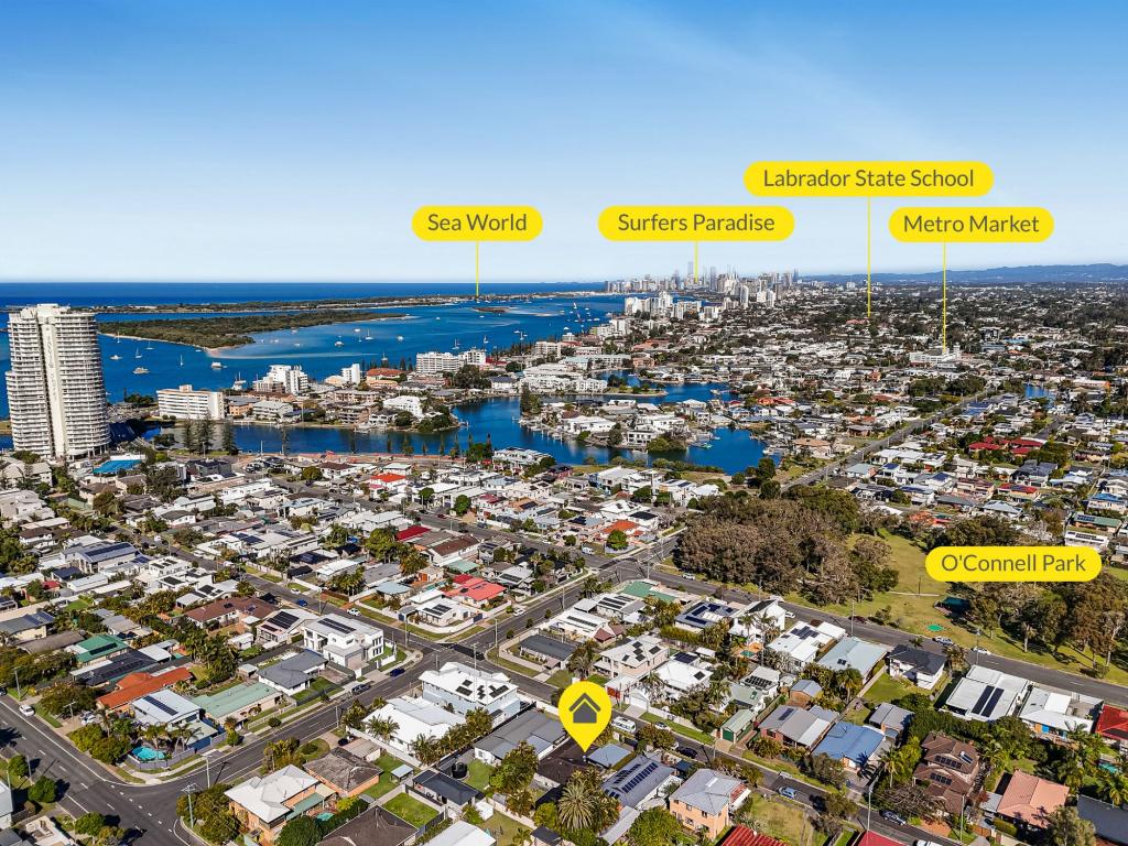 35 Clam St, Runaway Bay, QLD 4216